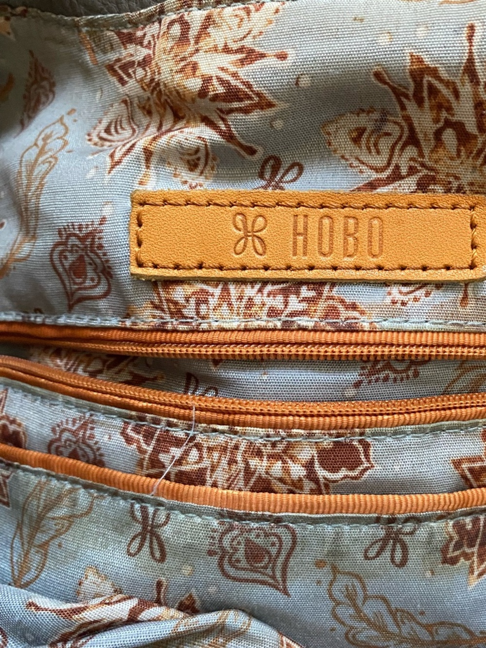 Vintage Y2K Gray Bag. Real Leather. Hobo brand - Picture 3 of 7